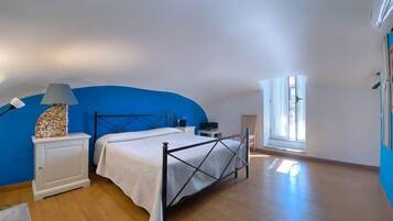 3 soverom, strykejern/-brett, wi-fi (inkludert) og sengetøy