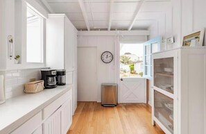 Interior - Carpinteria Beach Front Bungalow  (Carpinteria)