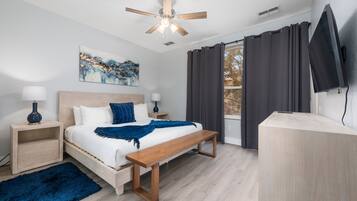 3 bedrooms, iron/ironing board, WiFi, bed sheets