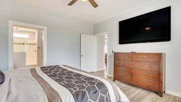 3 chambres, bureau, accès Internet, draps fournis