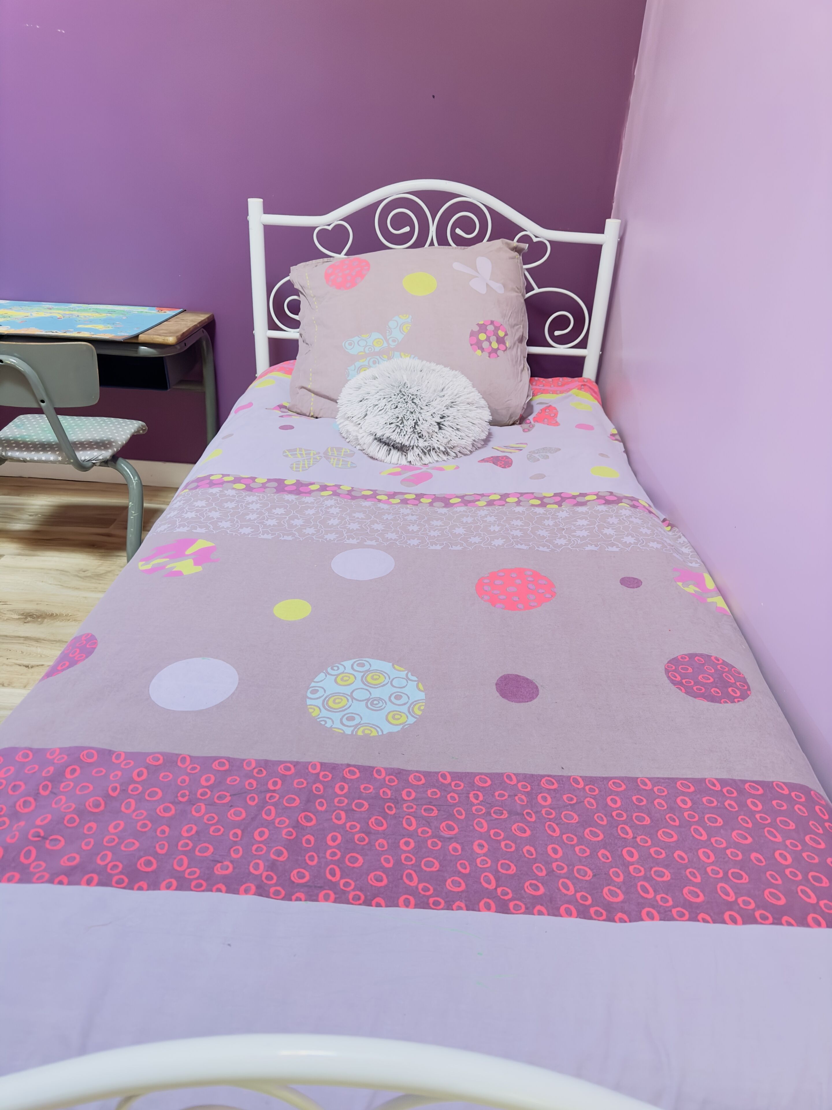 4 chambres, fer et planche à repasser, lit parapluie, Wi-Fi gratuit