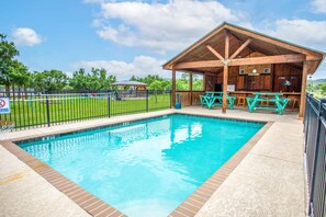 Pool - Casa Bella @ Buchanan Vacation Homes - POOL & FREE FRIO RIVER ACCESS (Concan)