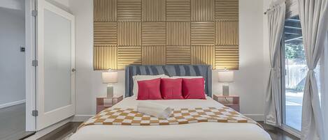 5 quartos, ferros/tábuas de passar roupa, Wi-Fi, roupa de cama