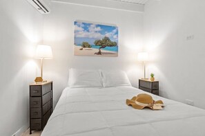 WiFi, bed sheets