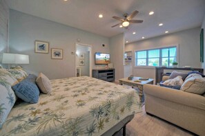 Apartment (1 Bedroom) | Interior - Beach Boardwalk Access, 2 Pools, Pickleball/tennis Beach Bliss by Avantstay (Port Aransas)