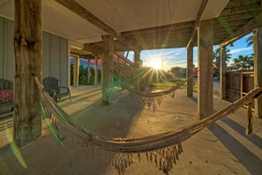 House (4 Bedrooms) | Interior - Private Pool, Game Room, Patio, Near the Beach Palm House by Avantstay (Port Aransas)