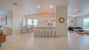Interior - Near the Beach w/ Pool, Boat Parking Golf Cart Zone Agave House by Avantstay (Port Aransas)