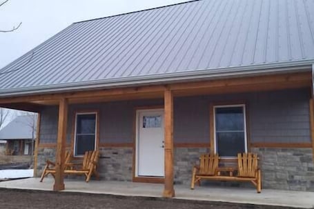 Exterior. Brightstone Lake Cabin 3