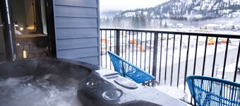 Tumbledown Condo By Revelstoke Vacations
