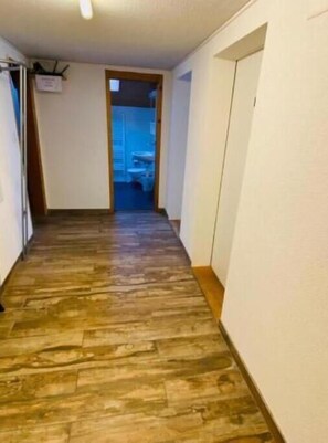 Interior - Apartment - Split Level (Ringgenberg)