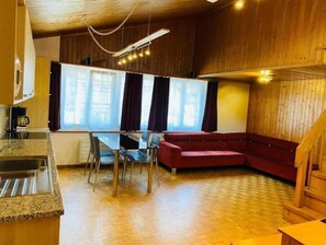 TV - Apartment - Split Level (Ringgenberg)