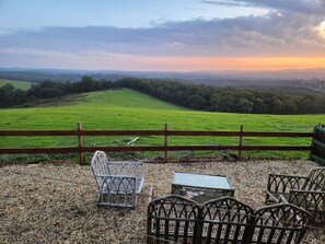 Panoramic Cottage, 2 Bedrooms, Valley View, Courtyard Area | Terrace/patio - Valley Views BNB  (Hoddles Creek)