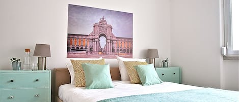 1 dormitorio, tabla de planchar con plancha, Internet y ropa de cama