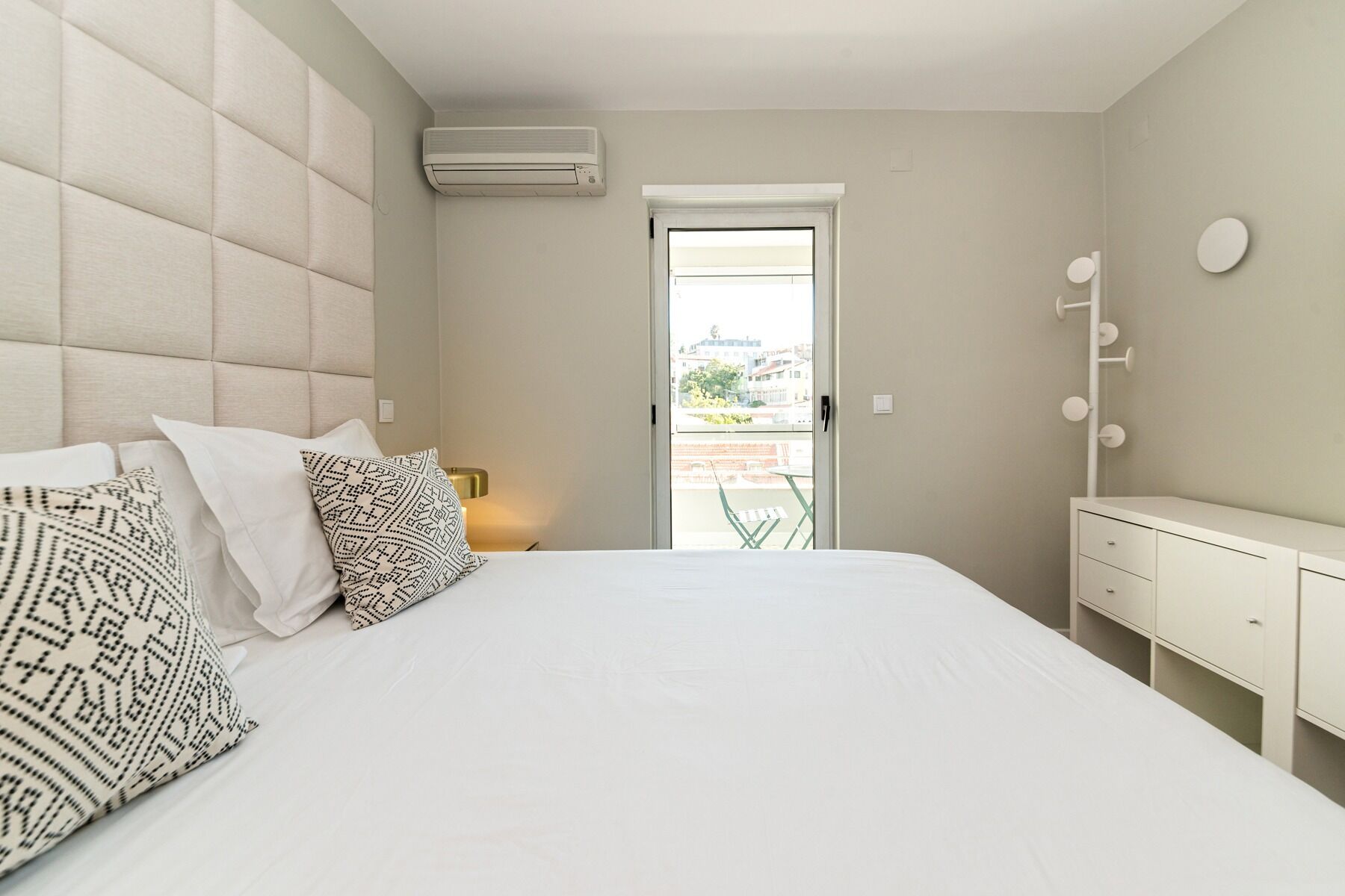 1 bedroom, iron/ironing board, internet, bed sheets