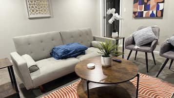 Smart TV, computer monitors