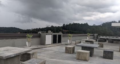 Kandy City View MPM Apartment - 3B your ideal retreat for up to 6 guests 3 rooms