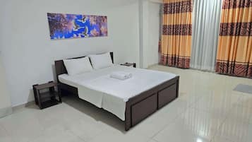 3 habitaciones, tabla de planchar con plancha y wifi gratis