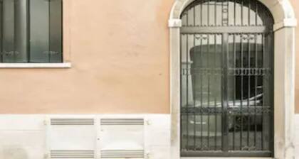 P.O.L.A.@: PERFECT OPPORTUNITY OF LOCATION AND AFFORDABILITY in Treviso