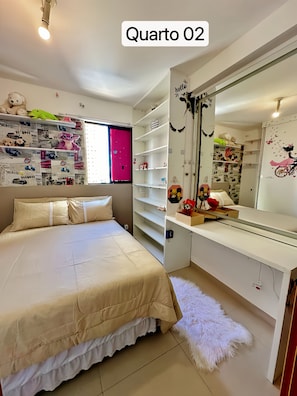 2 bedrooms, iron/ironing board, free WiFi, bed sheets