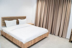 Suite familiare | Area soggiorno | TV LED 32 pollici con canali satellitari