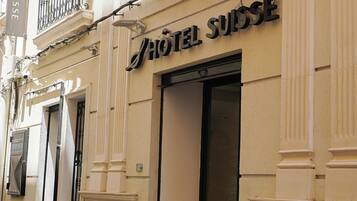 Fachada de la propiedad