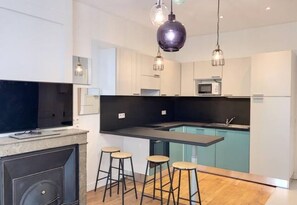 Fridge, microwave, oven, stovetop - Le Jean Macé-Charmant 2 pers- universités (Lyon)