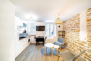 Interior - Le petit Colbert-Studio cosy-Croix Rousse (Lyon)