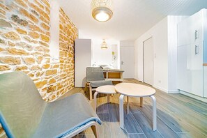 Spa - Le petit Colbert-Studio cosy-Croix Rousse (Lyon)