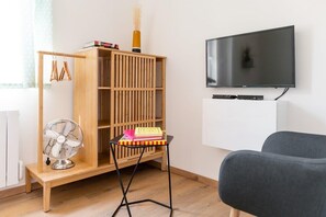 Fernseher