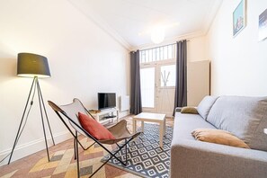TV - ✨ Your independent cocoon in the heart of the 7th arrondissement of Lyon (Lyon)
