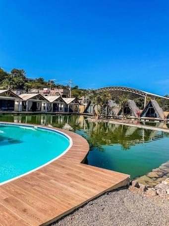 Exterior. Río HOTEL y glamping