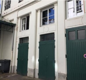 Exterior detail - Studio Duquesne - Parc Tête d'Or-Metro Fochoch (Lyon)