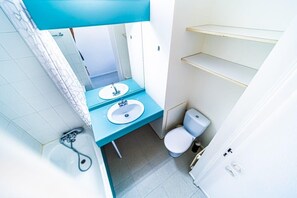Hair dryer, towels - Studio – Ideal for professionals or students – Lyon Vaise (Lyon)