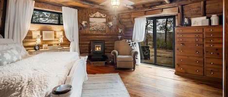 1 habitación, escritorio, wifi gratis y ropa de cama
