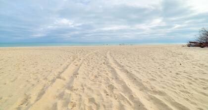 Oscoda Cabin w/ Charcoal Grill: Walk to Lake Huron