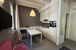 Dining - LOFT 17.3 - Verona Journeys (Verona)