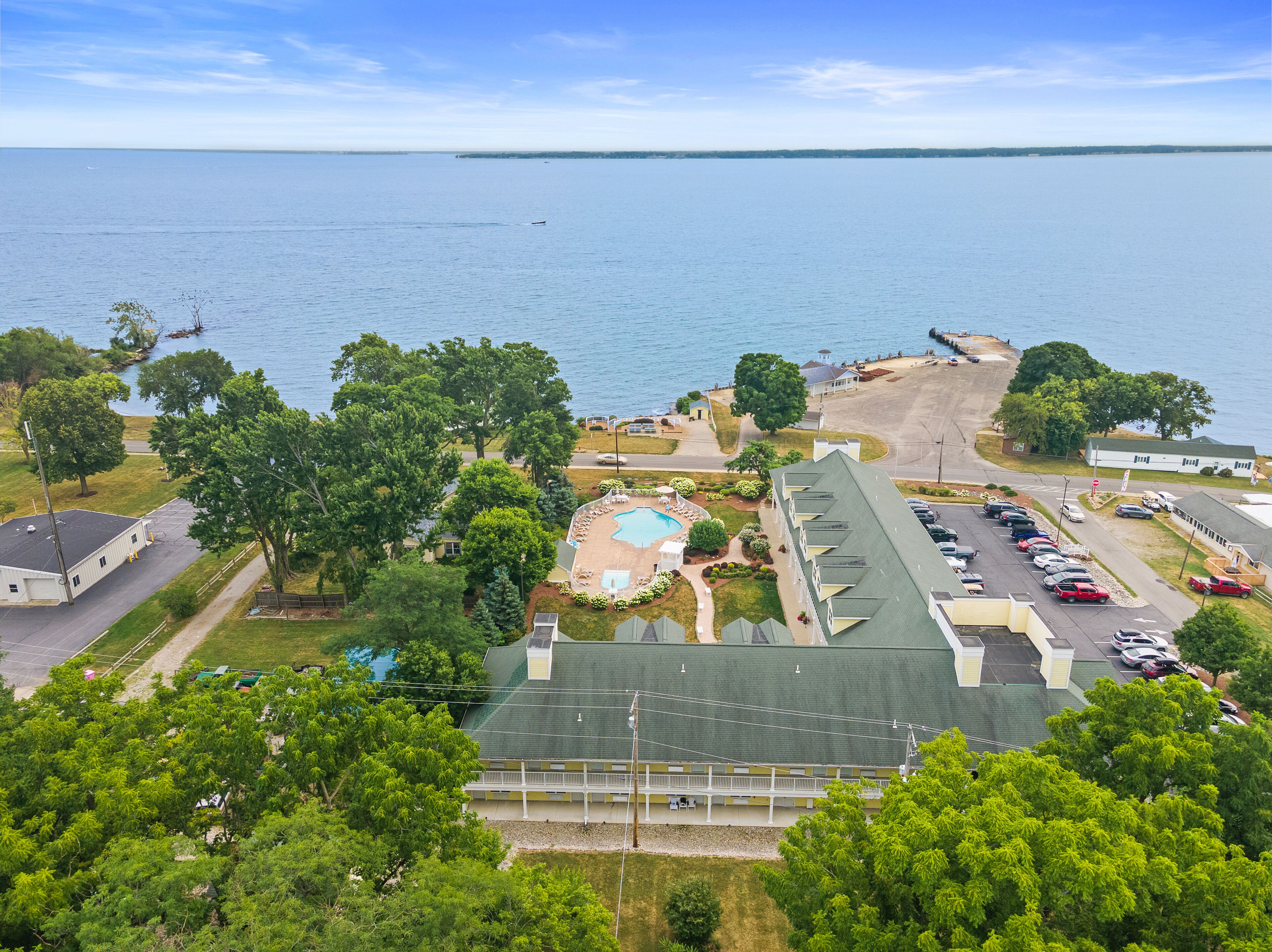 Standard Suite, 1 King Bed with Sofa bed | Terrace/patio