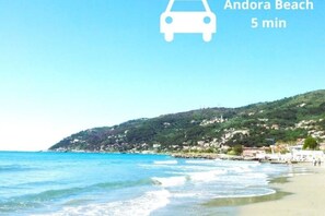 On the beach - Saracen tower on the cliff (Cervo)