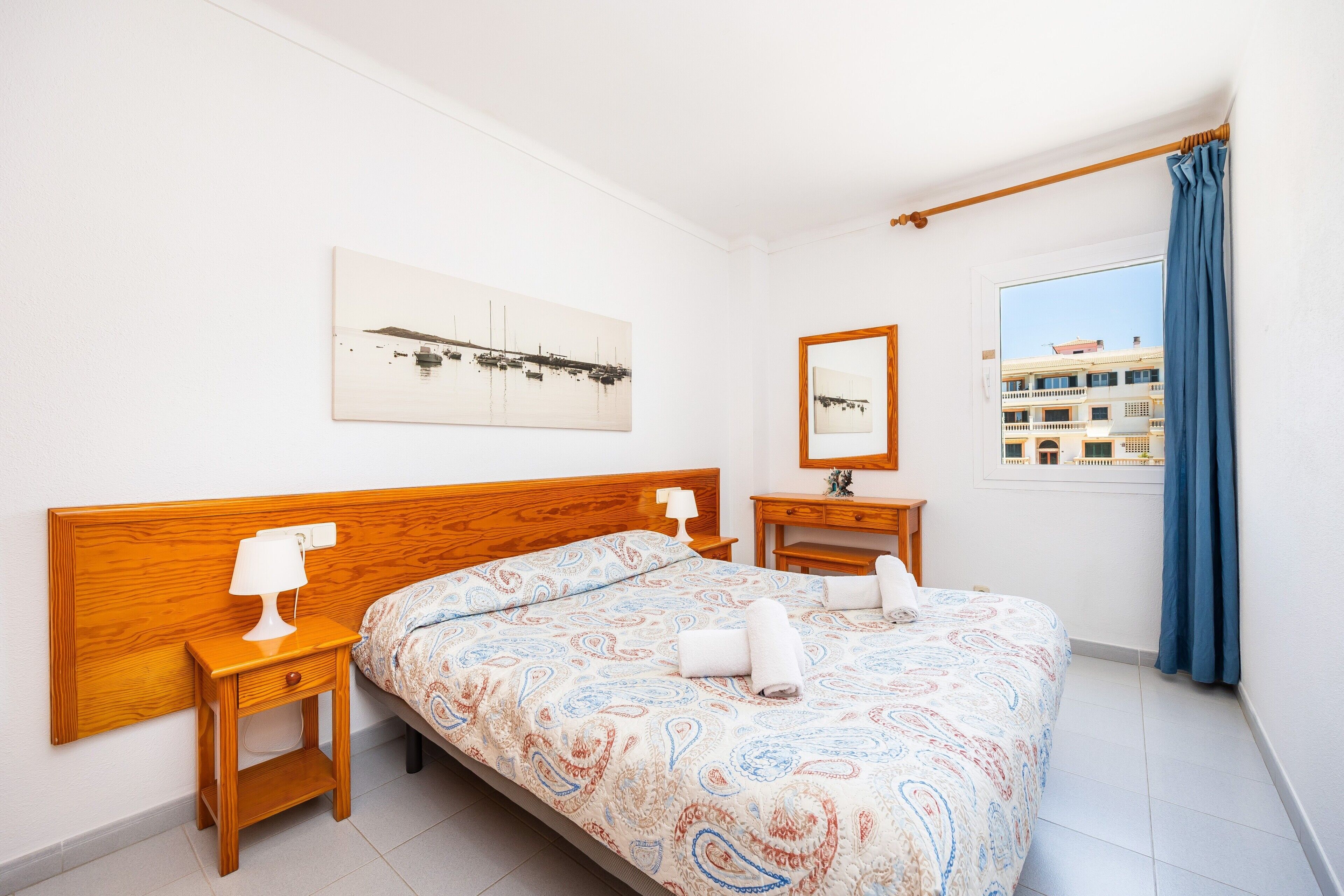 2 slaapkamers, een strijkplank/strijkijzer, gratis wifi, beddengoed