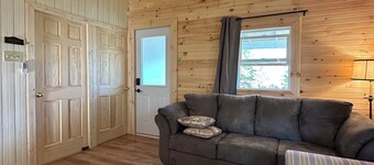 Waterfront Club House-up to 10 people-new renovations