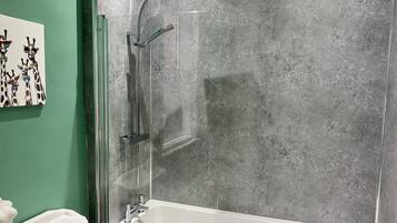 House | Bathroom | Combined shower/tub, deep soaking tub, hair dryer, towels