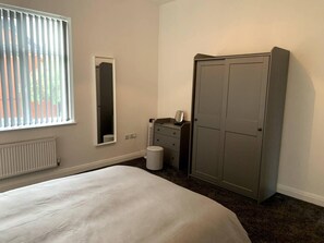 Apartment | 2 bedrooms, free WiFi, bed sheets - Remarkable New 2-bed Apartment in Preston (Preston)