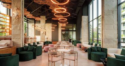 La Green Hotel & Residence