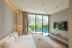 La Green Suite - 3 Bedrooms Pool Access | 客房内保险箱、遮光窗帘、熨斗/熨衣板、床单