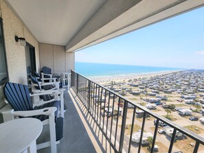 Property grounds - 12th floor Sun and Fun 2BR/2BA @ Myrtle Beach Resort (Myrtle Beach)