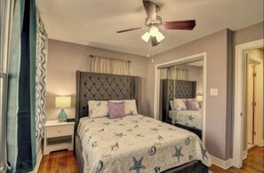 4 chambres, fer et planche à repasser, lit de bébé portatif, Wi-Fi