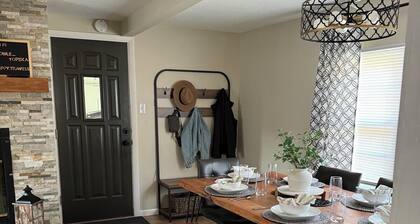 Quiet Centrally Located Close to Wasburn Private Drive