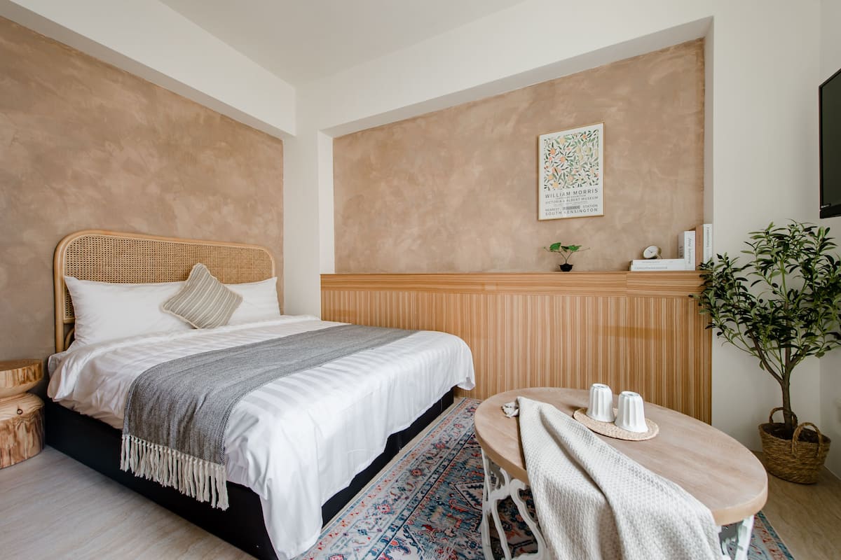 Superior Double Room | Free WiFi, bed sheets