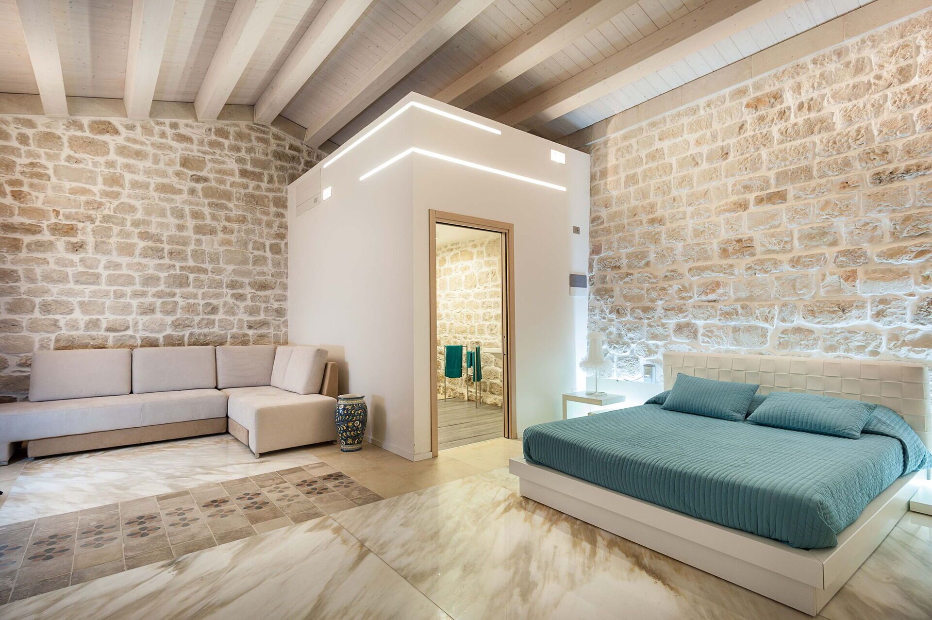 4 camere, ferro/asse da stiro, culla da viaggio, Wi-Fi gratuito