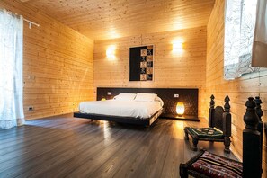 4 bedrooms, iron/ironing board, travel crib, free WiFi - Wonderful private villa with hot tub, sauna, A/C, WIFI, private pool, TV, terrace and panoramic ... (Scicli)